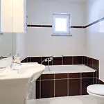 In - Istrien 36949 דירה פורץ