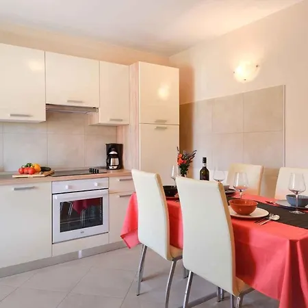 Apartment In Porec/istrien 36949